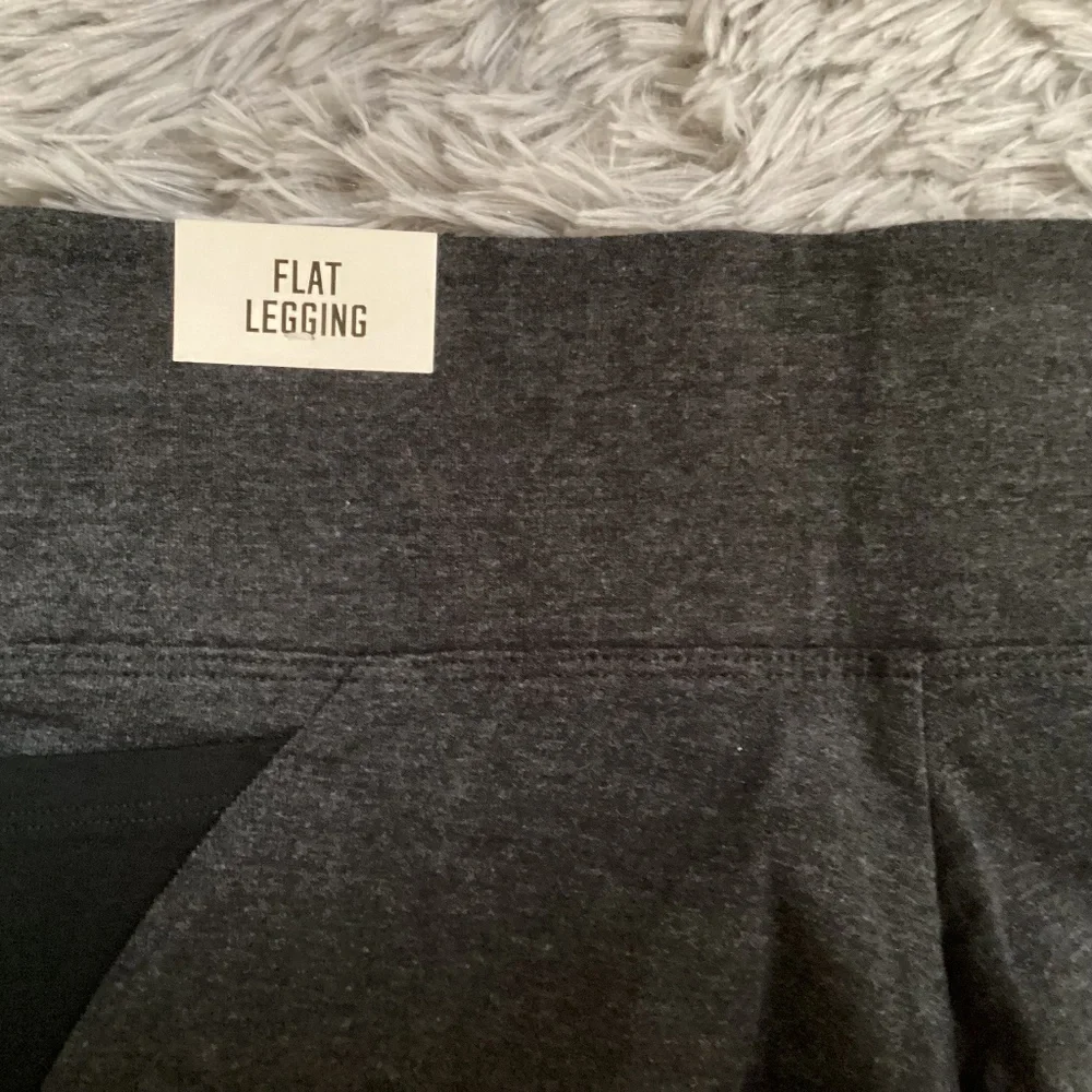 Pink Yoga Purple/Black Flat Legging Size S NWT